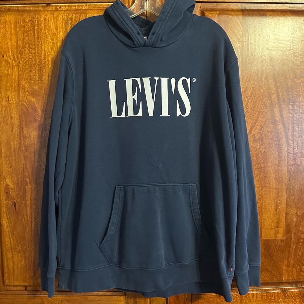 Vintage Levi's Men's Dark Blue Hoodie